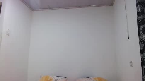 Snapshot of cumb0y_squirtgirl chatting on January 11, 9:58 am Pablo and emma online show from January 11, 9:58 am