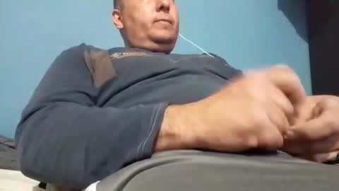 Snapshot of cumbian_chero chatting on February 24, 2:08 am cumbian_chero online show from February 24, 2:08 am