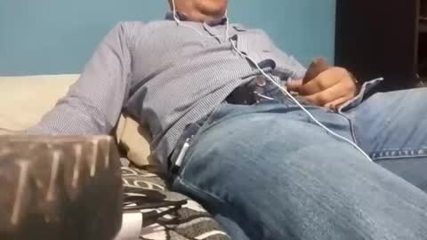 Snapshot of cumbian_chero chatting on October 5, 9:24 pm cumbian_chero online show from October 5, 9:24 pm