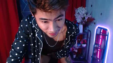 ask me online show from December 8, 5:33 pm