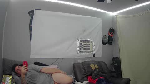 Snapshot of cumingduo69 chatting on December 12, 7:30 am cumingduo69 online show from December 12, 7:30 am