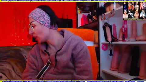 cuminmenowbby online show from January 19, 2:43 pm