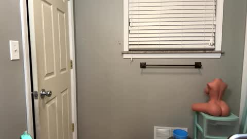 Snapshot of cumking51 chatting on February 13, 5:58 am ConCon online show from February 13, 5:58 am