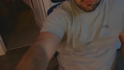 cummmg23 online show from December 22, 6:10 am