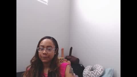 Nia Reese online show from March 16, 6:45 pm