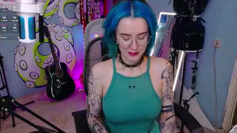 Snapshot of cumpotikeve chatting on July 14, 2:05 am CUMpotikEve online show from July 14, 2:05 am