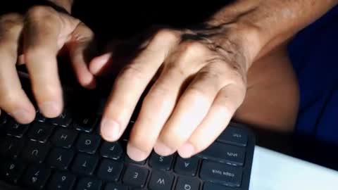 chattrbatr online show from February 9, 1:44 am