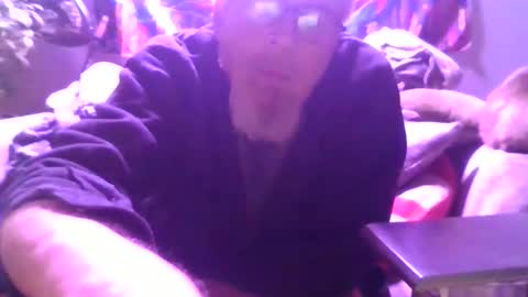 Snapshot of cunnibob chatting on December 29, 12:45 pm cunnibob online show from December 29, 12:45 pm