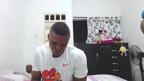 dominic and julieta... independent models online show from January 21, 10:08 am