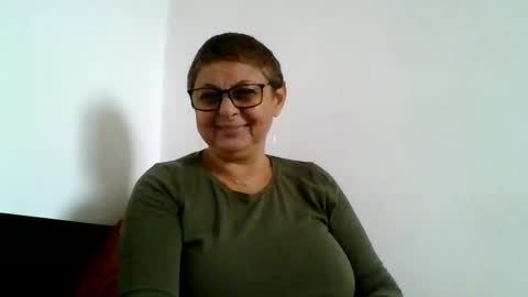 Snapshot of cuplu4346529860 chatting on October 7, 11:29 am couple online show from October 7, 11:29 am
