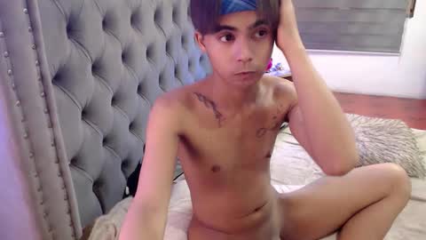 Xyrien online show from December 17, 7:31 pm