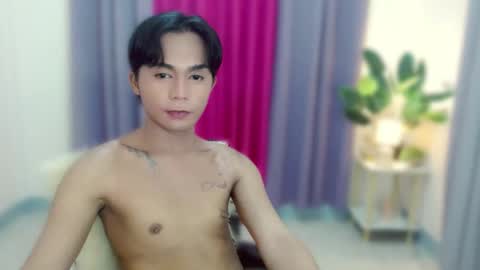 Xyrien online show from March 31, 2:24 am