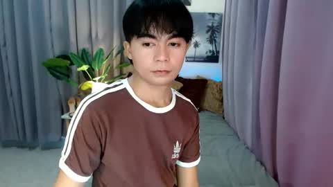 Xyrien online show from April 23, 7:09 am