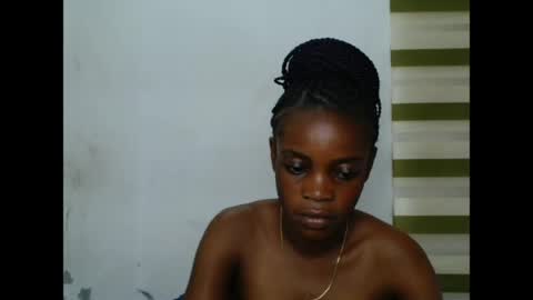 Snapshot of cupxcakex chatting on June 11, 2:53 am cupxcakex online show from June 11, 2:53 am