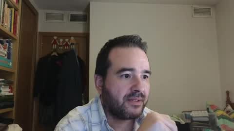 curiosillo1983 online show from May 29, 6:06 pm