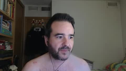 curiosillo1983 online show from May 30, 11:40 am