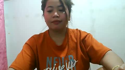 Snapshot of curious_girl247 chatting on January 2, 12:13 am curious_girl247 online show from January 2, 12:13 am