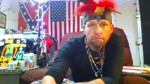 Feathers online show from January 7, 8:28 am