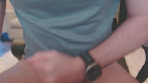 Snapshot of curiousbigcock24 chatting on February 19, 12:23 pm curiousbigcock24 online show from February 19, 12:23 pm