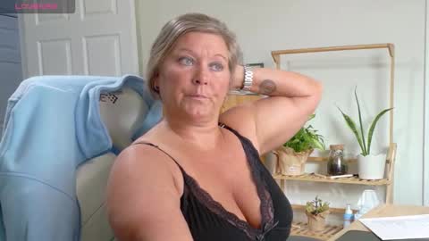 curious couple online show from February 10, 6:34 pm