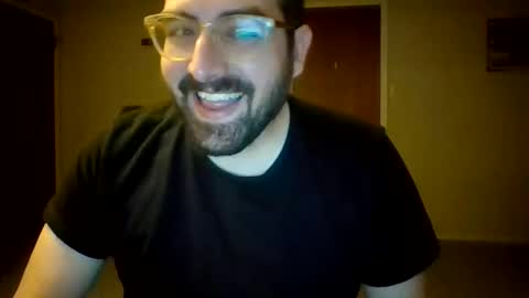Snapshot of curiouser_guy chatting on May 29, 12:52 am curiouser_guy online show from May 29, 12:52 am