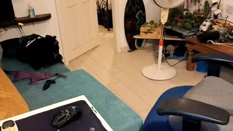 Snapshot of curiousgenie chatting on March 14, 10:04 pm curiousgenie online show from March 14, 10:04 pm