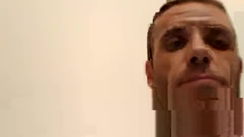 Snapshot of curiousguyhere6 chatting on February 3, 1:52 am curiousguyhere6 online show from February 3, 1:52 am