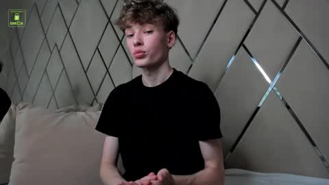 Snapshot of curlytwinkboy chatting on September 27, 8:47 pm KEVIN online show from September 27, 8:47 pm