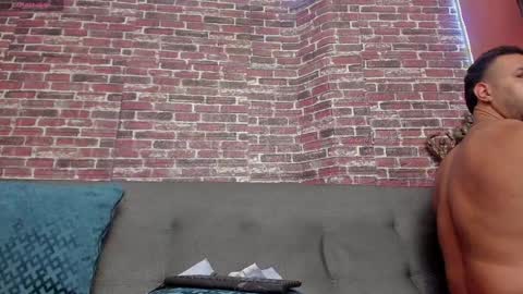 Snapshot of curt_x chatting on January 18, 2:58 am Curt online show from January 18, 2:58 am