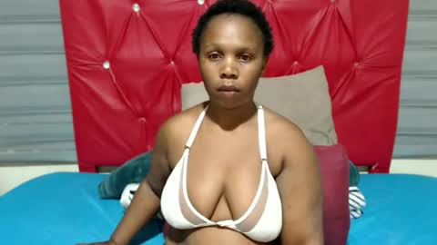 curveass93 online show from June 16, 1:08 am