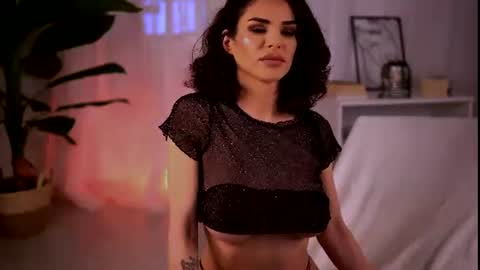 curvedlizzie online show from June 28, 11:22 pm