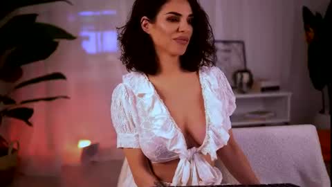 curvedlizzie online show from July 10, 11:18 pm