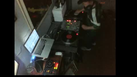 Snapshot of curvelover1977 chatting on January 18, 1:53 am curvelover1977 online show from January 18, 1:53 am