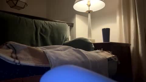 curvyd454066 online show from February 19, 5:36 am