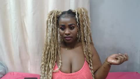 curvydarkfatass online show from August 2, 2:48 pm