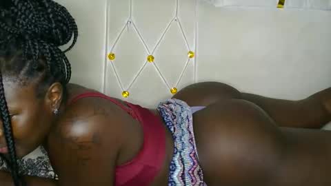 Snapshot of curvyebony1 chatting on September 10, 1:16 am curtis online show from September 10, 1:16 am