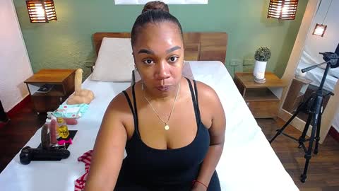 Danna online show from December 28, 7:22 pm