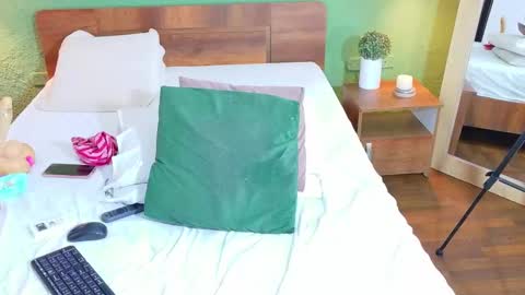 Danna online show from September 16, 8:10 pm