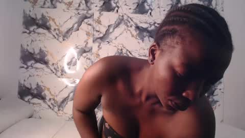 curvyj255 online show from July 28, 6:53 pm