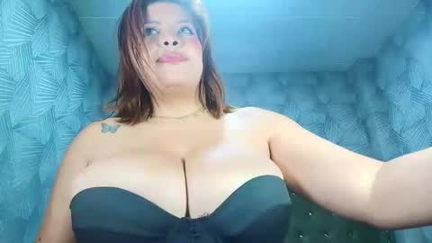 Julieth online show from May 8, 7:52 pm