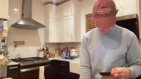 Snapshot of cutcollection chatting on January 25, 1:32 am CutCollection online show from January 25, 1:32 am