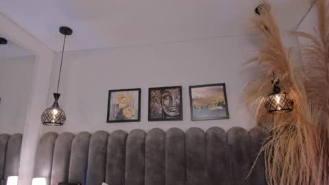 Snapshot of cute__cherry_ chatting on April 7, 8:20 pm Amber online show from April 7, 8:20 pm