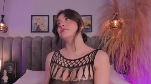 Snapshot of cute__cherry_ chatting on April 22, 8:32 pm Amber online show from April 22, 8:32 pm