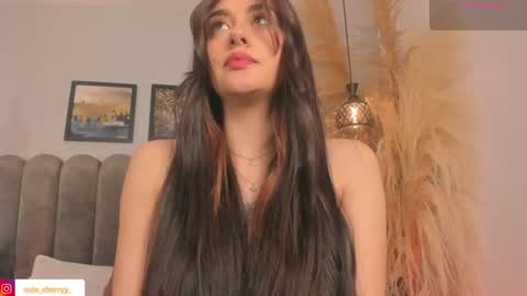 Snapshot of cute__cherry_ chatting on July 14, 2:05 am Amber online show from July 14, 2:05 am
