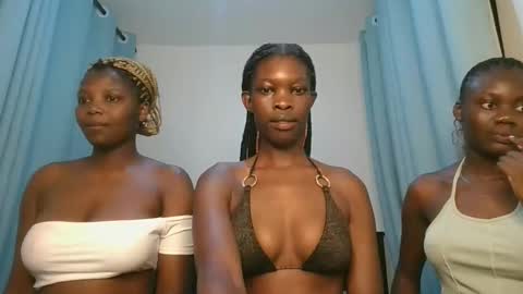 Snapshot of cute_angel11 chatting on October 22, 9:58 pm angel online show from October 22, 9:58 pm