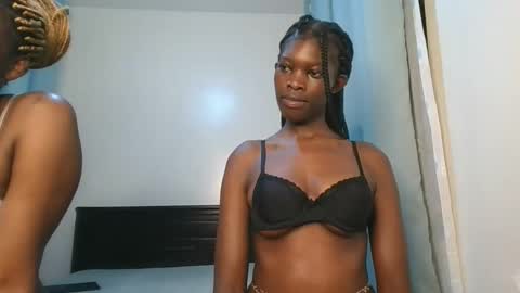 Snapshot of cute_angel11 chatting on October 25, 11:21 pm angel online show from October 25, 11:21 pm
