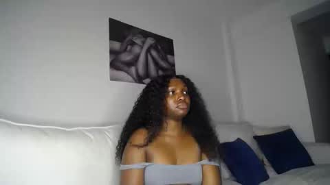 Liya online show from November 28, 7:27 pm