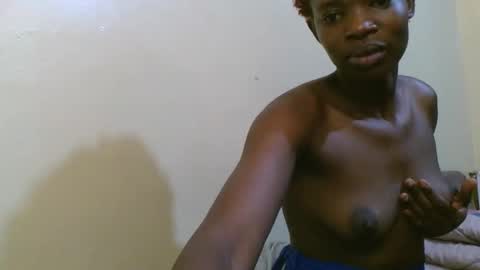 Snapshot of cute_banice chatting on December 22, 5:32 pm cute_banice online show from December 22, 5:32 pm