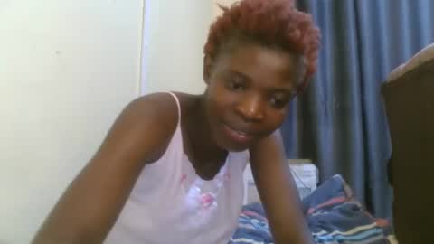 Snapshot of cute_banice chatting on December 25, 10:48 pm cute_banice online show from December 25, 10:48 pm