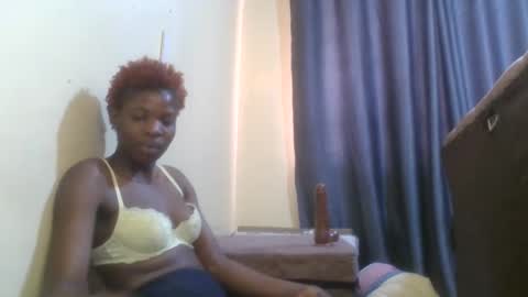 Snapshot of cute_banice chatting on January 5, 10:32 am cute_banice online show from January 5, 10:32 am